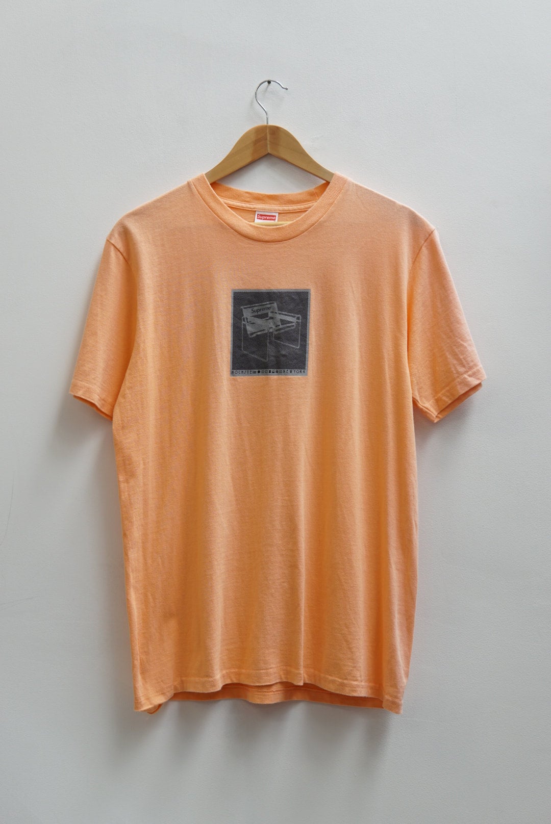 Supreme Chair Tee (M) | Looks